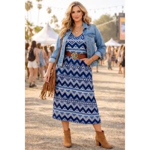 Avenue Size 14W Blue Geometric Knit Dress with Stretch